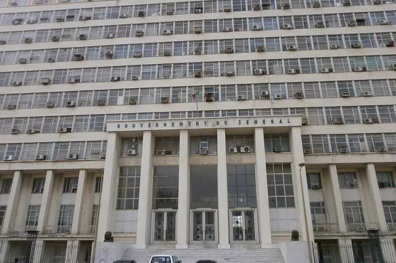 Façade des bureaux du gouvernement du Sénégal à Dakar